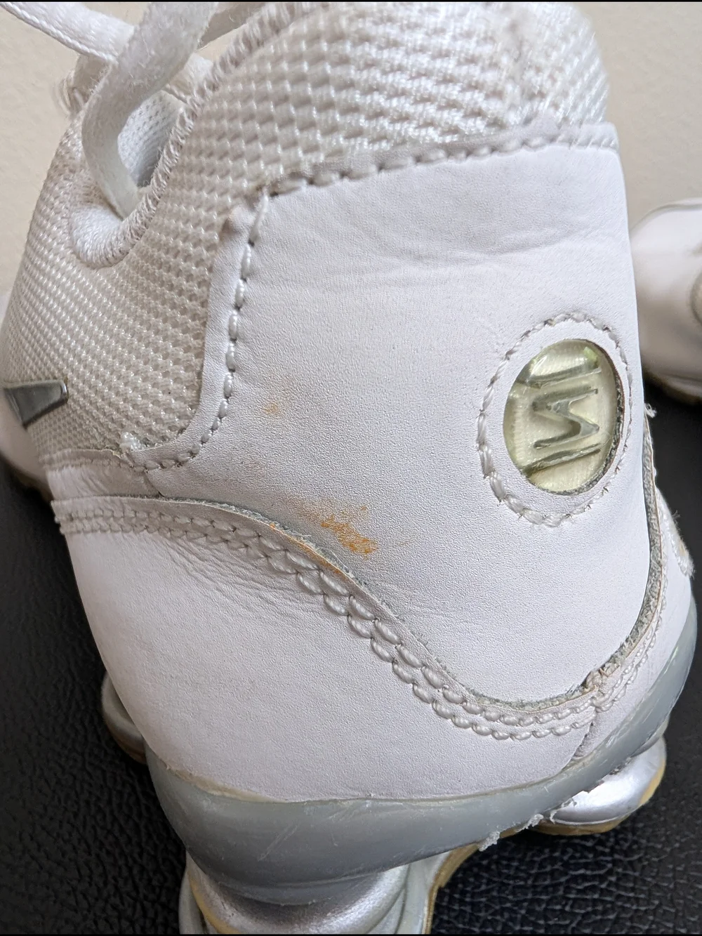 Nike Shox Avenue GS White Silver Youth Size 7Y